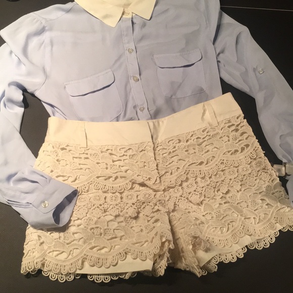 LOFT Pants - Tiered Lace Overlay Shorts!